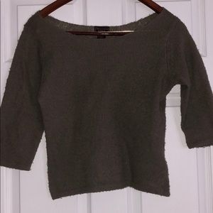 dark green quarter sleeve sweater